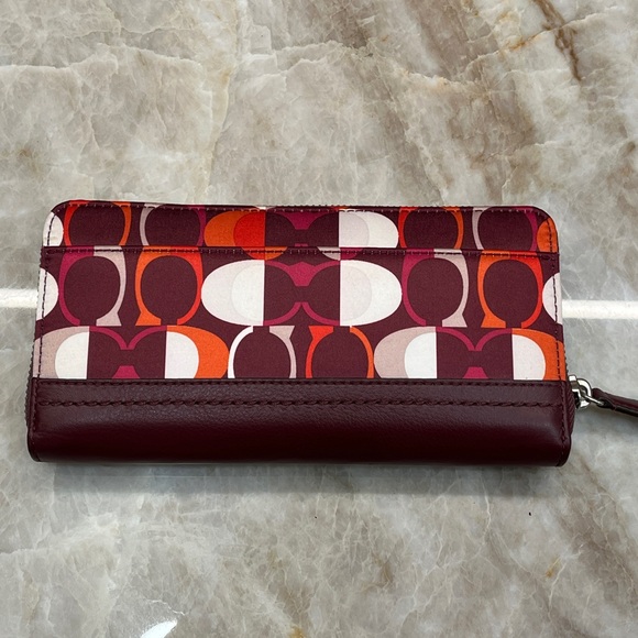 NWOT Coach Park Split C Print Accordion Zip Wallet - Picture 1 of 11